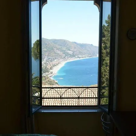 Casa Lanfranchi Bed & Breakfast 3*